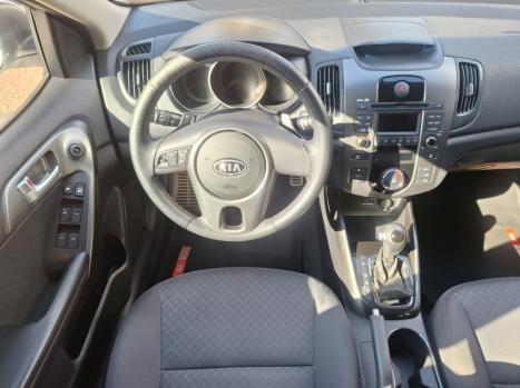 KIA Cerato Sedan 1.6 16V 4P SX3 AUTOMTICO, Foto 9