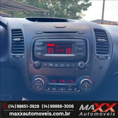 KIA Cerato Sedan 1.6 16V 4P SX AUTOMTICO, Foto 12