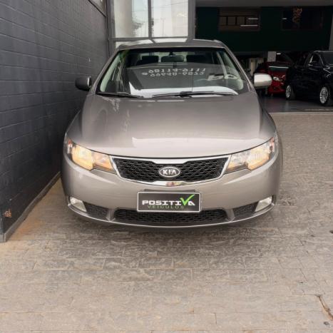 KIA Cerato Sedan 1.6 16V 4P EX AUTOMÁTICO, Foto 2