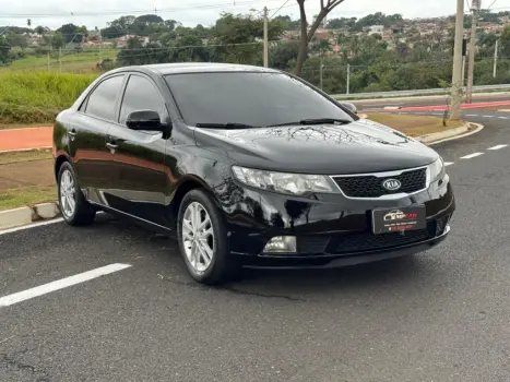 KIA Cerato Sedan , Foto 1
