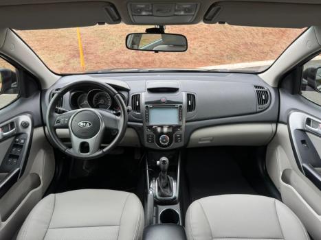 KIA Cerato Sedan , Foto 11