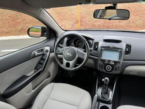 KIA Cerato Sedan , Foto 13