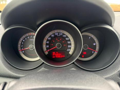 KIA Cerato Sedan , Foto 15