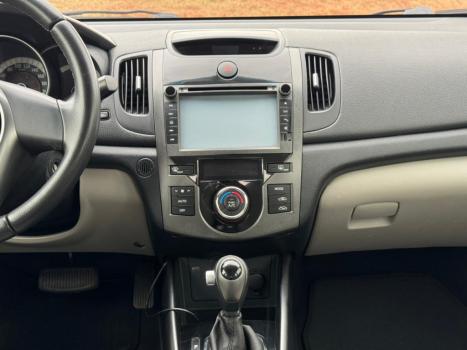 KIA Cerato Sedan , Foto 16
