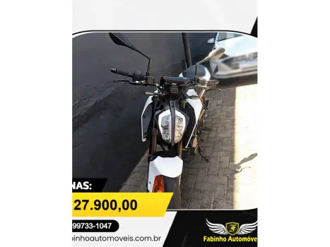KTM 390 Duke , Foto 9