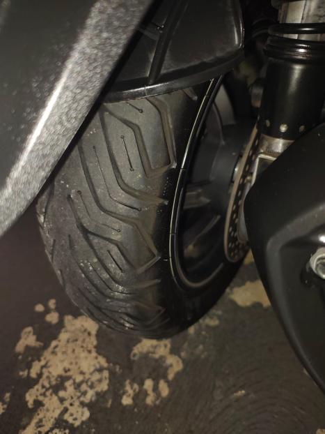 KYMCO Downtown 300i ABS, Foto 4