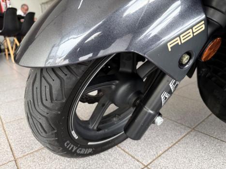 KYMCO Downtown 300i ABS, Foto 9