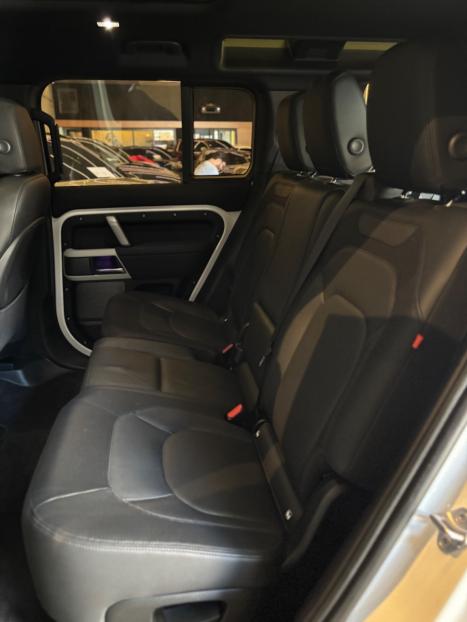 LAND ROVER Defender 110 3.0 24V 4P D300 TURBO DIESEL MHEV X-DYNAMIC SE AWD AUTOMTICO, Foto 7