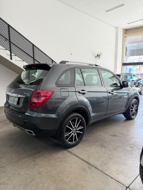LIFAN X60 1.8 16V 4P VIP, Foto 5