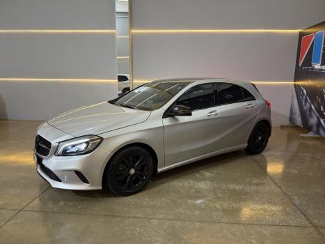 MERCEDES-BENZ A 200 1.6 16V 4P TURBO AUTOMÁTICO, Foto 2 MERCEDES-BENZ A 200 1.6 16V 4P TURBO AUTOMÁTICO, Foto 2