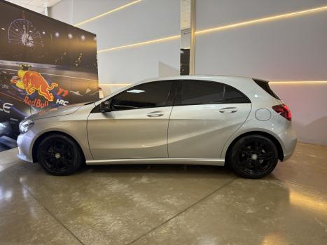 MERCEDES-BENZ A 200 1.6 16V 4P TURBO AUTOMÁTICO, Foto 5 MERCEDES-BENZ A 200 1.6 16V 4P TURBO AUTOMÁTICO, Foto 5