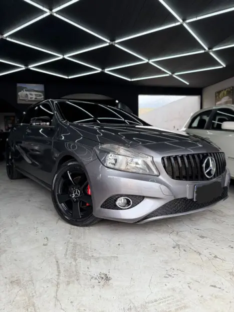 MERCEDES-BENZ A 200 1.6 16V 4P TURBO URBAN AUTOMTICO, Foto 9