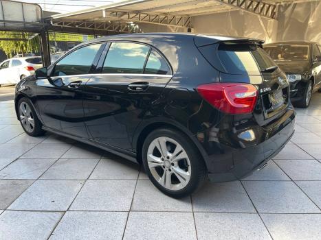 MERCEDES-BENZ A 200 1.6 16V 4P TURBO URBAN AUTOM�TICO, Foto 2