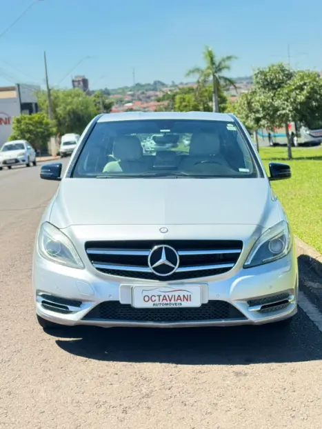 MERCEDES-BENZ B 200 1.6 4P SPORT TURBO AUTOM�TICO, Foto 9