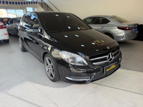 MERCEDES-BENZ B 200 1.6 4P TURBO AUTOM�TICO, Foto 2