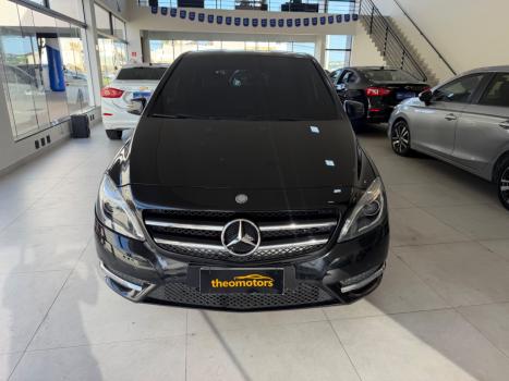 MERCEDES-BENZ B 200 1.6 4P TURBO AUTOM�TICO, Foto 4