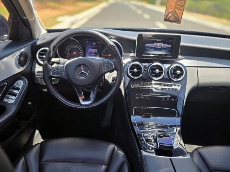 MERCEDES-BENZ C 180 1.6 16V 4P CGI AVANTGARDE TURBO AUTOMÁTICO, Foto 5 MERCEDES-BENZ C 180 1.6 16V 4P CGI AVANTGARDE TURBO AUTOMÁTICO, Foto 5