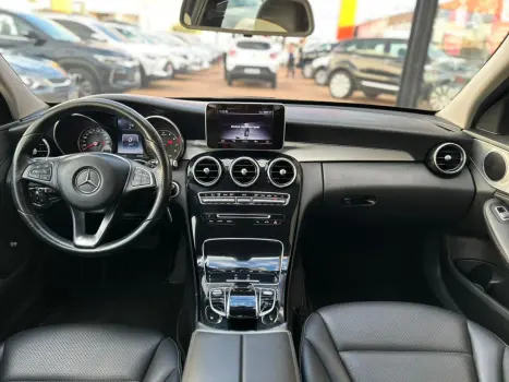 MERCEDES-BENZ C 180 1.6 16V 4P CGI AVANTGARDE TURBO AUTOMÁTICO, Foto 10 MERCEDES-BENZ C 180 1.6 16V 4P CGI AVANTGARDE TURBO AUTOMÁTICO, Foto 10