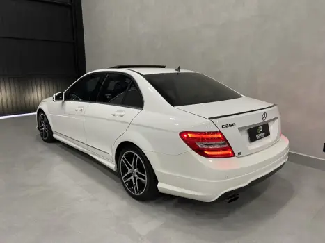 MERCEDES-BENZ C 250 1.8 16V 4P CGI SPORT TURBO AUTOM�TICO, Foto 2