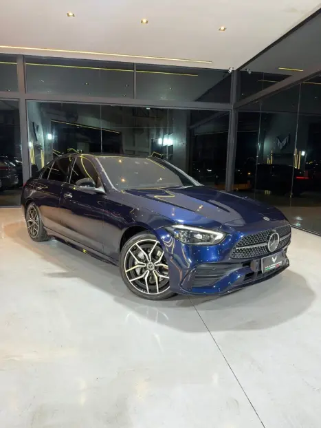 MERCEDES-BENZ C 300 2.0 16V 4P EQ BOOST TURBO H�BRIDO AMG LINE 9G-TRONIC AUTOM�TICO, Foto 2