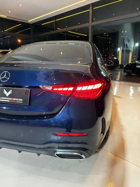 MERCEDES-BENZ C 300 2.0 16V 4P EQ BOOST TURBO H�BRIDO AMG LINE 9G-TRONIC AUTOM�TICO, Foto 10