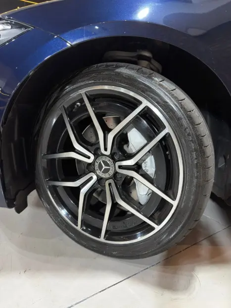 MERCEDES-BENZ C 300 2.0 16V 4P EQ BOOST TURBO H�BRIDO AMG LINE 9G-TRONIC AUTOM�TICO, Foto 13