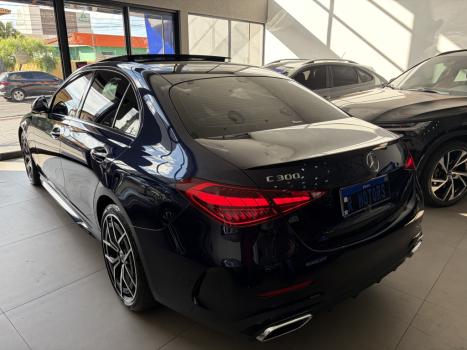 MERCEDES-BENZ C 300 2.0 16V 4P EQ BOOST TURBO H�BRIDO AMG LINE 9G-TRONIC AUTOM�TICO, Foto 5