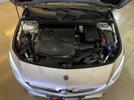 MERCEDES-BENZ CLA 180 1.6 16V 4P CGI TURBO 7G-TRONIC DCT AUTOMÁTICO, Foto 8 MERCEDES-BENZ CLA 180 1.6 16V 4P CGI TURBO 7G-TRONIC DCT AUTOMÁTICO, Foto 8