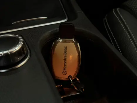 MERCEDES-BENZ CLA 180 1.6 16V 4P CGI TURBO 7G-TRONIC DCT AUTOMÁTICO, Foto 12 MERCEDES-BENZ CLA 180 1.6 16V 4P CGI TURBO 7G-TRONIC DCT AUTOMÁTICO, Foto 12