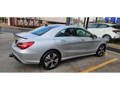 MERCEDES-BENZ CLA 180 1.6 16V 4P CGI TURBO 7G-TRONIC DCT AUTOMTICO, Foto 4