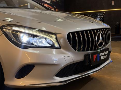 MERCEDES-BENZ CLA 180 1.6 16V 4P CGI TURBO 7G-TRONIC AUTOMÁTICO DCT, Foto 4