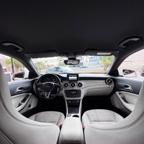 MERCEDES-BENZ CLA 200 1.6 16V 4P URBAN AUTOMTICO, Foto 14