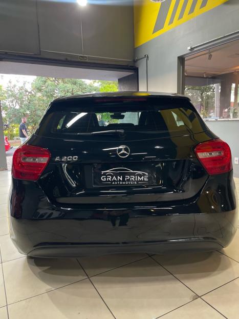 MERCEDES-BENZ CLA 200 1.6 16V 4P URBAN AUTOMTICO, Foto 5