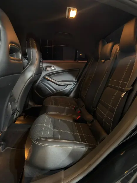 MERCEDES-BENZ CLA 200 1.6 16V 4P URBAN AUTOM�TICO, Foto 18