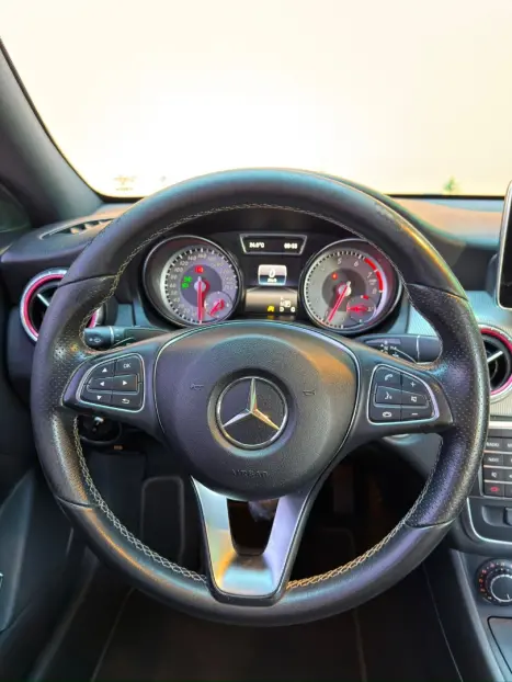 MERCEDES-BENZ CLA 200 1.6 16V 4P URBAN AUTOM�TICO, Foto 20