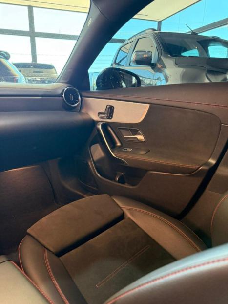 MERCEDES-BENZ CLA 35 AMG 2.0 16V 4P CGI 4MATIC 7G-TRONIC DCT AUTOMTICO, Foto 18