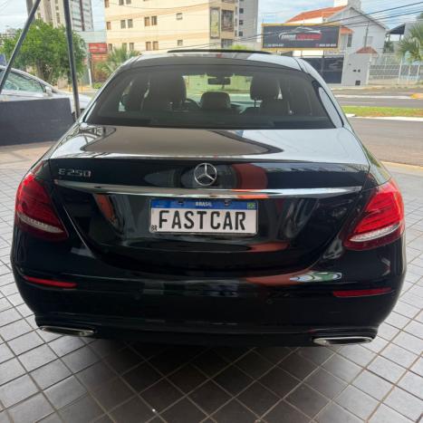 MERCEDES-BENZ E 250 1.8 16V 4P AVANTGARDE SPORT AUTOM�TICO, Foto 7