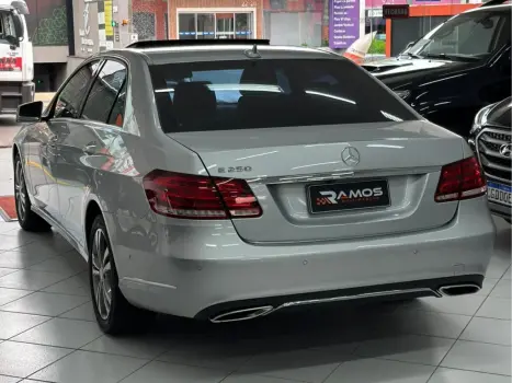 MERCEDES-BENZ E 250 2.0 16V 4P AVANTGARDE TURBO AUTOM�TICO, Foto 7