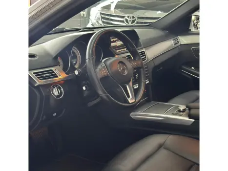 MERCEDES-BENZ E 250 2.0 16V 4P AVANTGARDE TURBO AUTOM�TICO, Foto 12