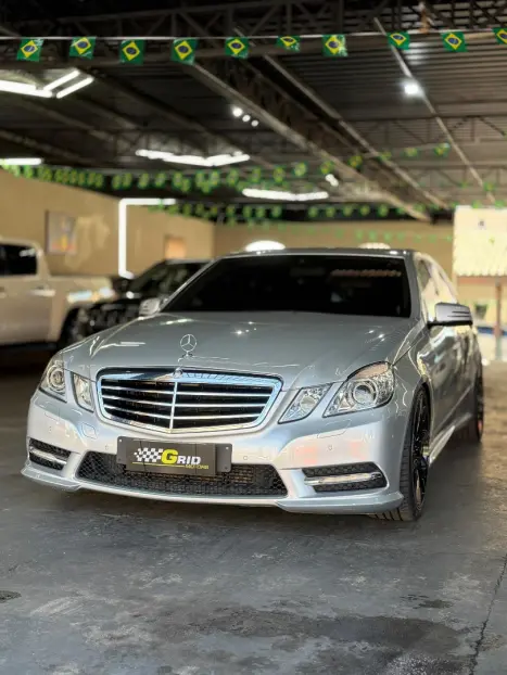 MERCEDES-BENZ E 250 1.8 16V 4P CGI AVANTGARDE AUTOM�TICO, Foto 3