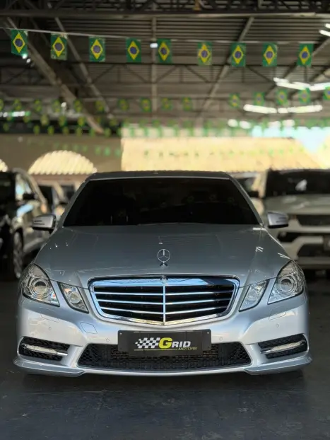 MERCEDES-BENZ E 250 1.8 16V 4P CGI AVANTGARDE AUTOM�TICO, Foto 4