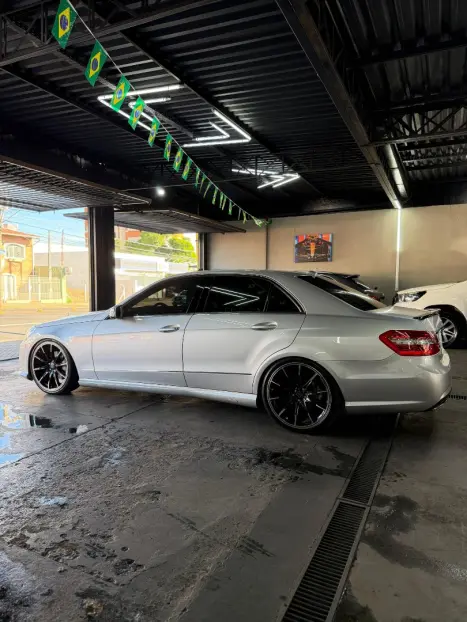 MERCEDES-BENZ E 250 1.8 16V 4P CGI AVANTGARDE AUTOM�TICO, Foto 6
