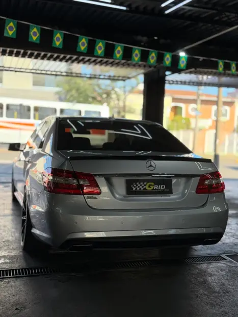 MERCEDES-BENZ E 250 1.8 16V 4P CGI AVANTGARDE AUTOM�TICO, Foto 7
