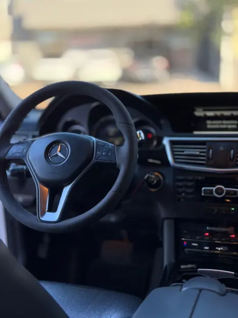MERCEDES-BENZ E 250 1.8 16V 4P CGI AVANTGARDE AUTOM�TICO, Foto 15