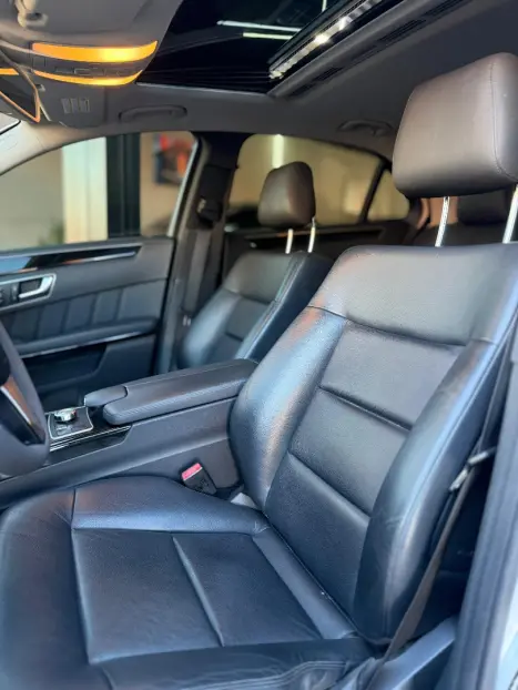 MERCEDES-BENZ E 250 1.8 16V 4P CGI AVANTGARDE AUTOM�TICO, Foto 16
