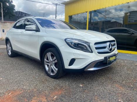 MERCEDES-BENZ GLA 200 1.6 16V 4P FLEX CGI ENDURO TURBO AUTOMTICO, Foto 3