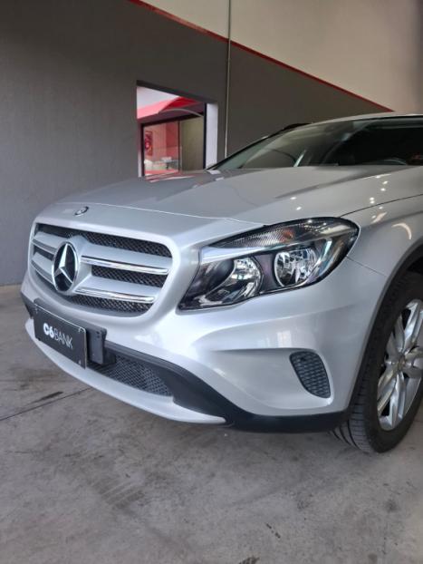 MERCEDES-BENZ GLA 200 1.6 16V 4P FLEX CGI STYLE TURBO AUTOMTICO, Foto 9