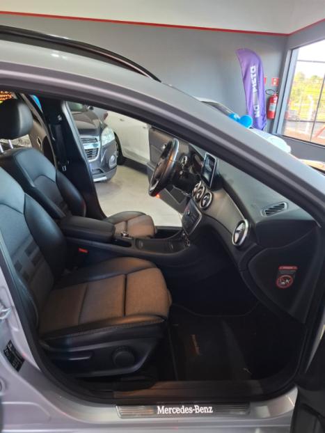 MERCEDES-BENZ GLA 200 1.6 16V 4P FLEX CGI STYLE TURBO AUTOMTICO, Foto 13