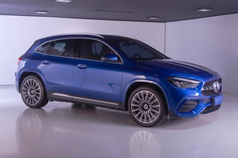 MERCEDES-BENZ GLA 200 1.3 16V 4P MHEV H�BRIDO AMG LINE 7G-DCT AUTOM�TICO, Foto 4