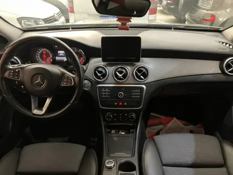 MERCEDES-BENZ GLA 200 1.6 16V 4P CGI STYLE TURBO AUTOM�TICO, Foto 4